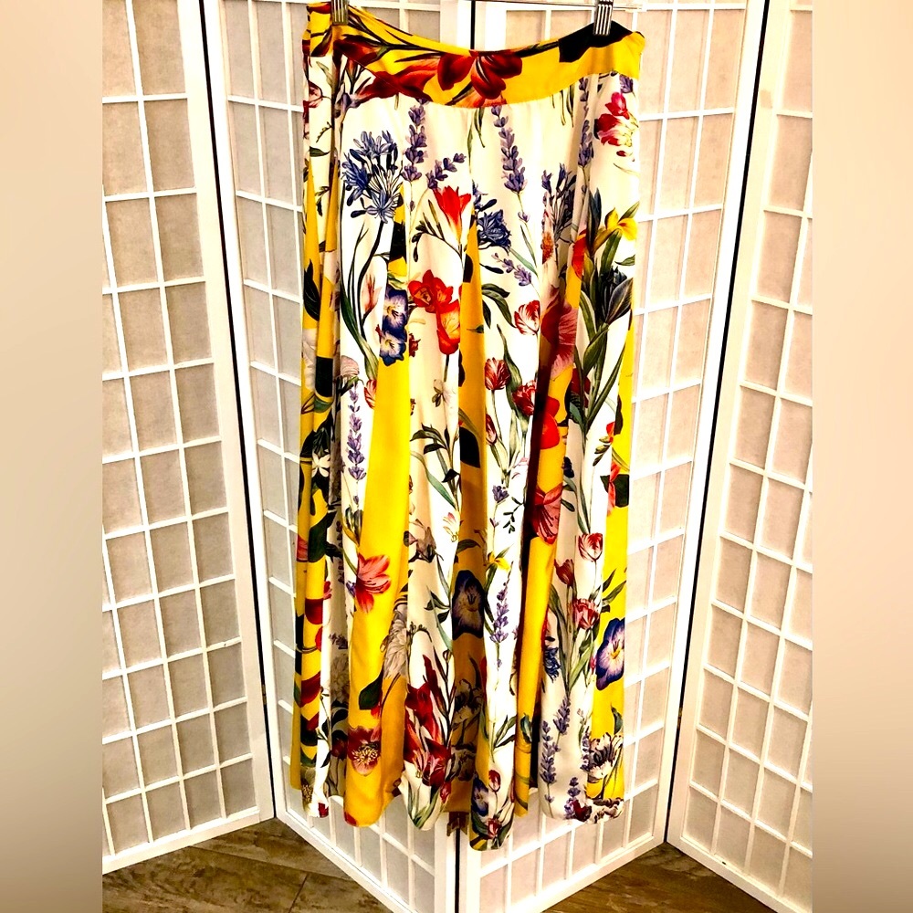 ROCOCO SAND long maxi skirt with vibrant contrasting panel. Great condition sz 8